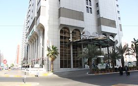 هوليداي إن أبوظبي داون تاون